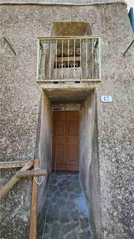 locale di sgombero in vendita a Rio in zona Rio nell'Elba