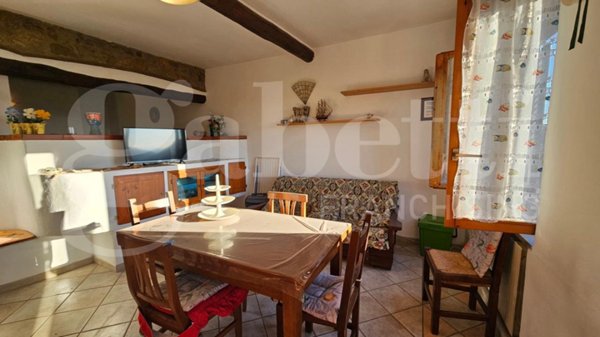 appartamento in vendita a Rio in zona Rio nell'Elba
