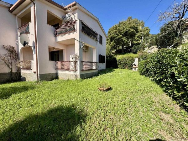appartamento in vendita a Rio in zona Rio nell'Elba