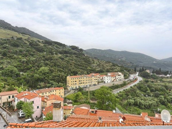 appartamento in vendita a Rio in zona Rio nell'Elba