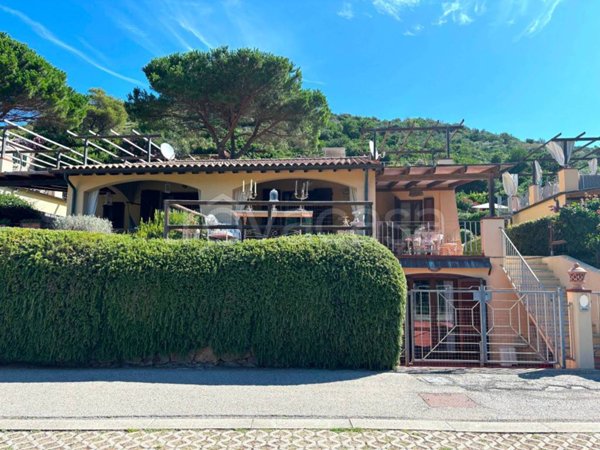 casa indipendente in vendita a Rio