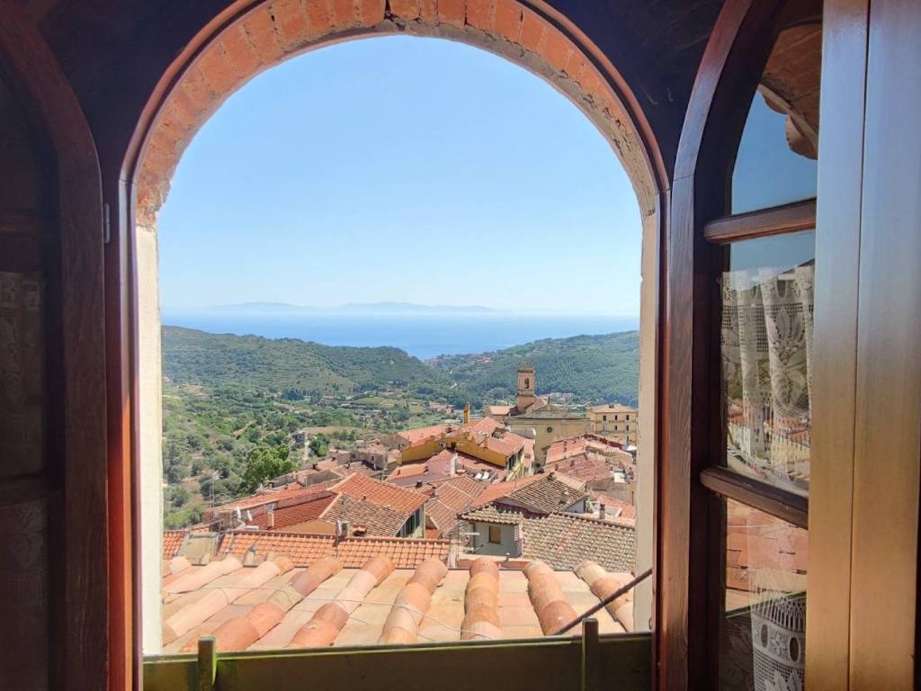 appartamento in vendita a Rio in zona Rio nell'Elba