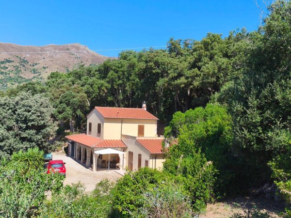 casa indipendente in vendita a Rio