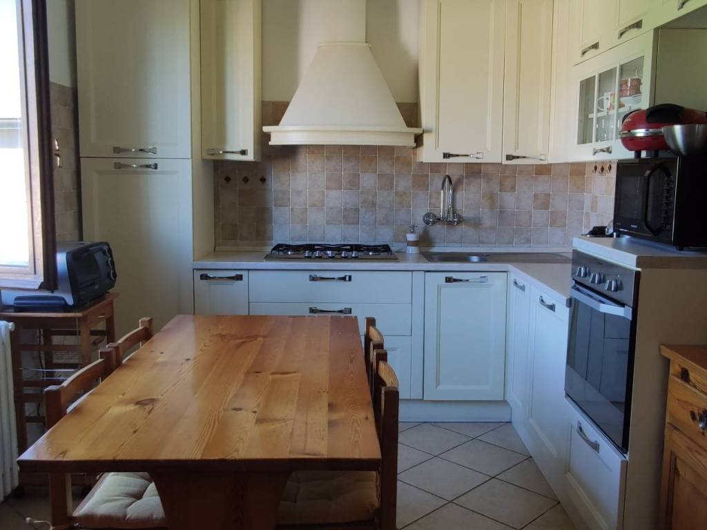 casa indipendente in vendita a Rio in zona Cavo