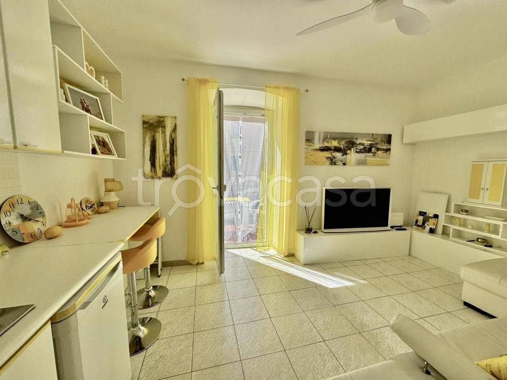 appartamento in vendita a Rio in zona Rio Marina