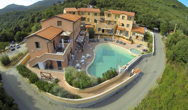 appartamento in vendita a Rio in zona Cavo