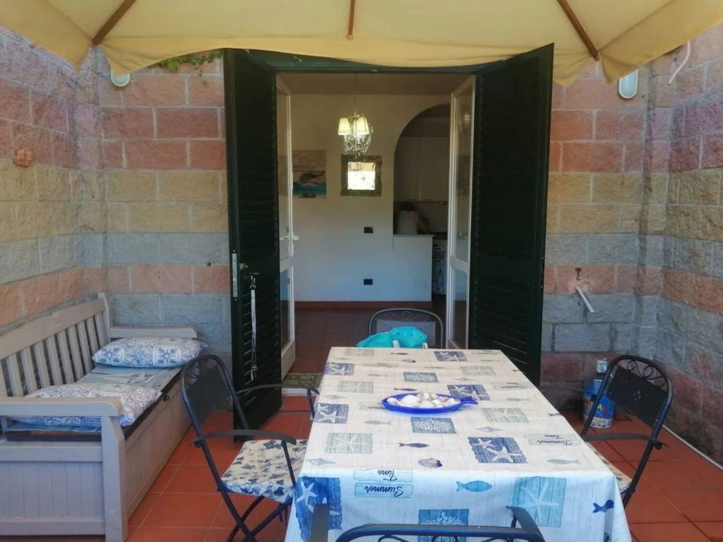 appartamento in vendita a Rio in zona Rio nell'Elba
