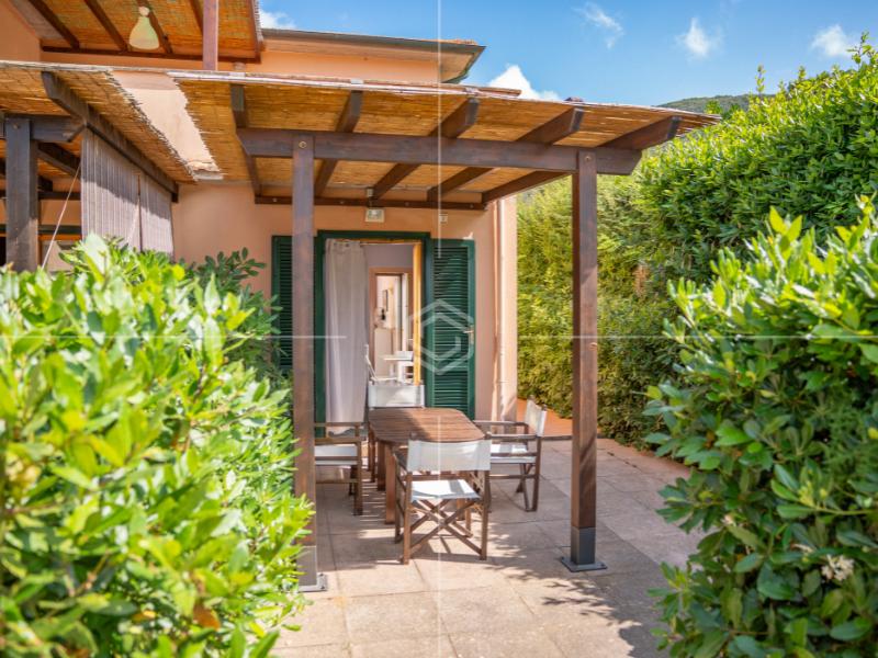 appartamento in vendita a Rio in zona Rio nell'Elba