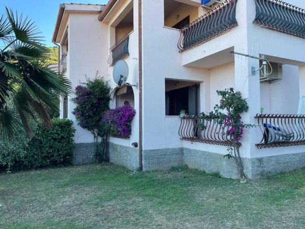 appartamento in vendita a Rio in zona Rio nell'Elba