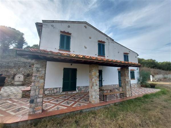 casa indipendente in vendita a Rio in zona Rio nell'Elba