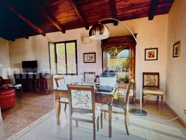 casa indipendente in vendita a Rio in zona Cavo