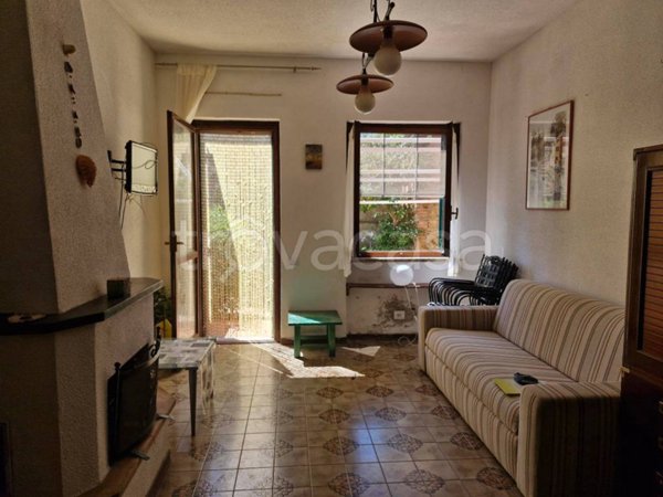 appartamento in vendita a Rio in zona Cavo