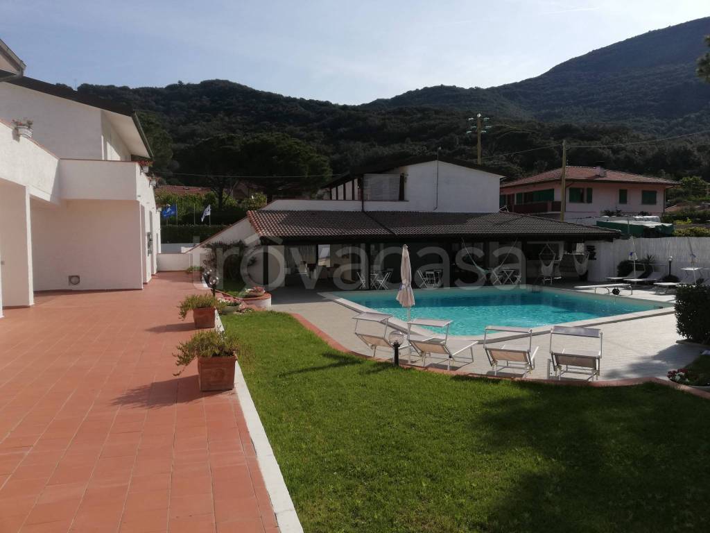 negozio in vendita a Rio