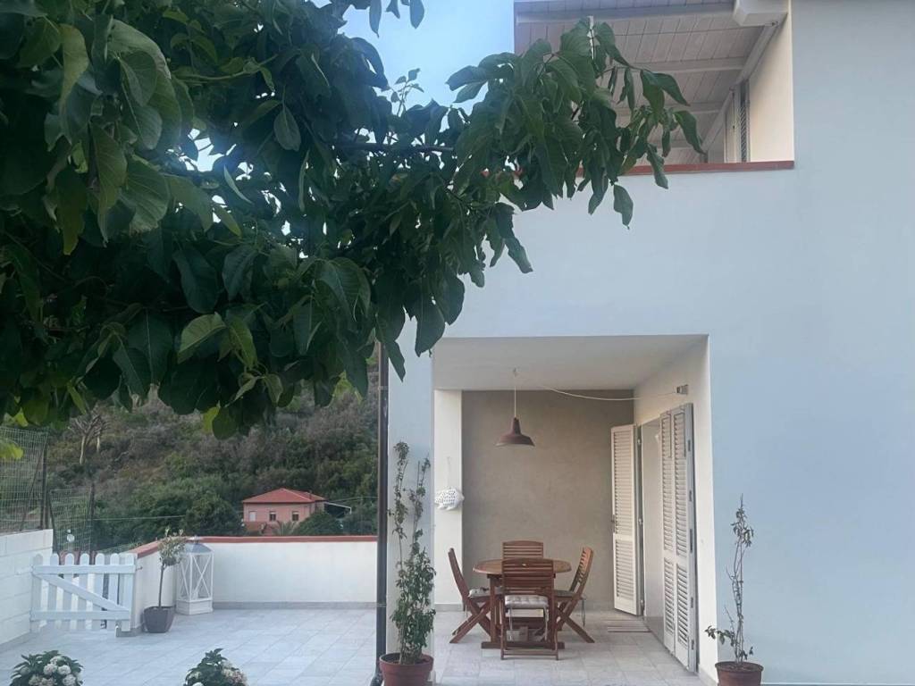 appartamento in vendita a Rio