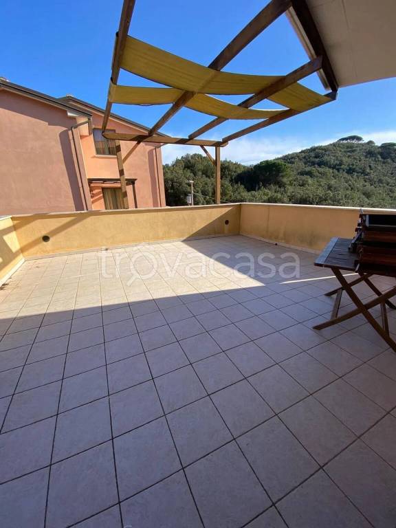 appartamento in vendita a Rio in zona Cavo