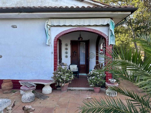casa indipendente in vendita a Rio in zona Rio Marina