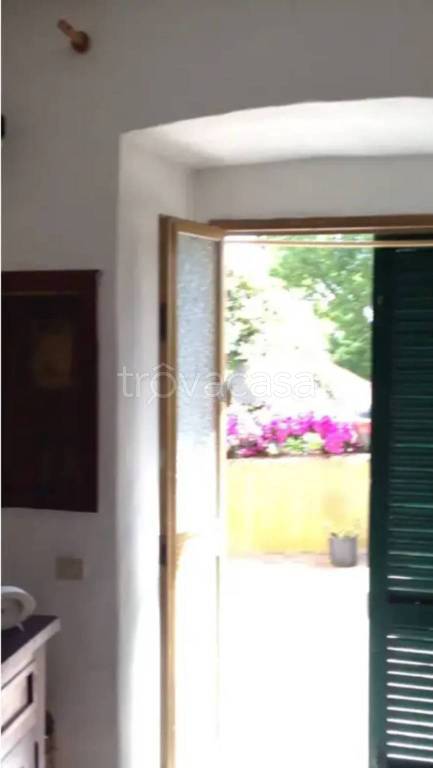appartamento in vendita a Rio in zona Rio nell'Elba