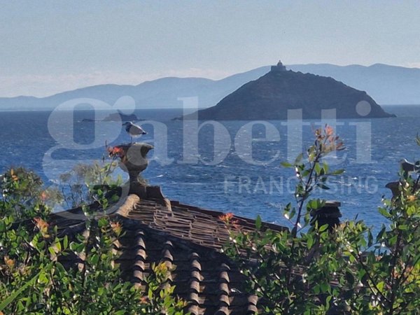appartamento in vendita a Rio in zona Cavo