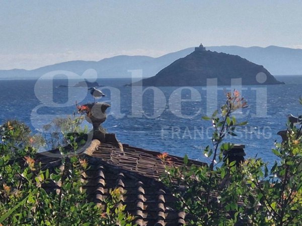appartamento in vendita a Rio in zona Cavo