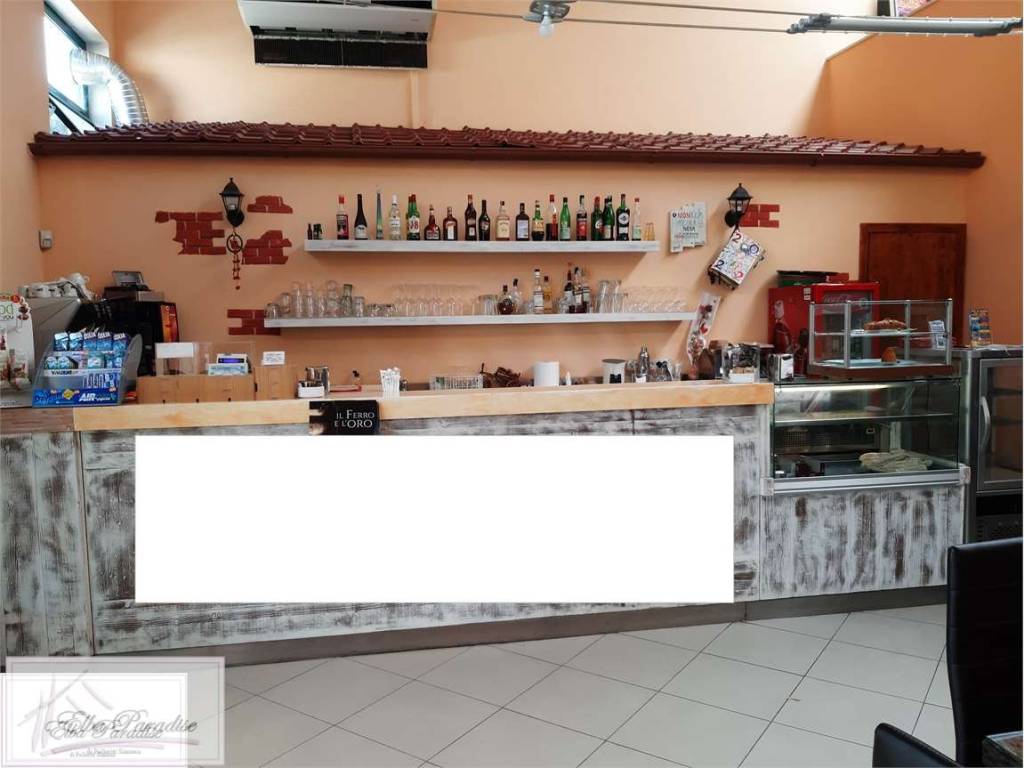 negozio in vendita a Rio in zona Rio Marina