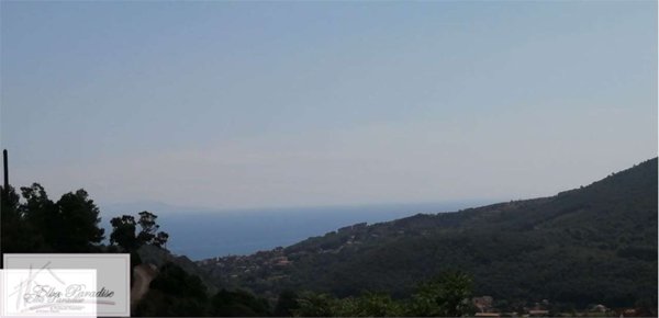 appartamento in vendita a Rio in zona Rio nell'Elba