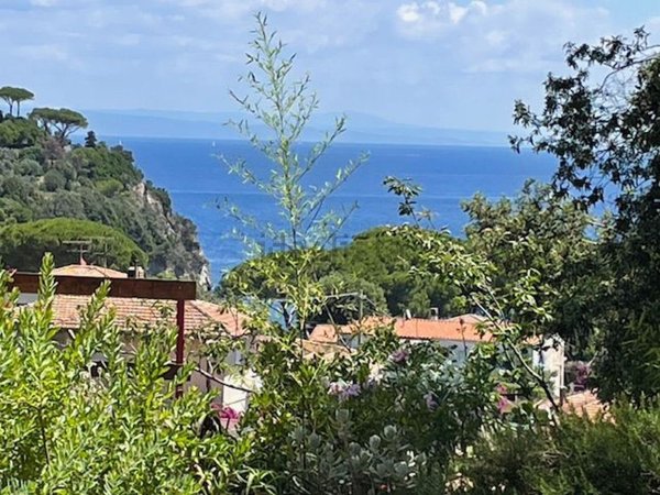 appartamento in vendita a Rio in zona Cavo