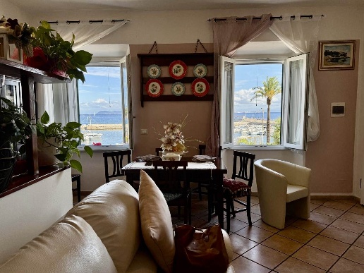 appartamento in vendita a Rio in zona Cavo