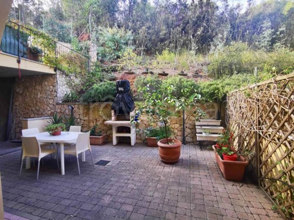 appartamento in vendita a Rio in zona Rio Marina