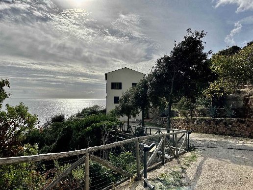 appartamento in vendita a Rio in zona Rio Marina