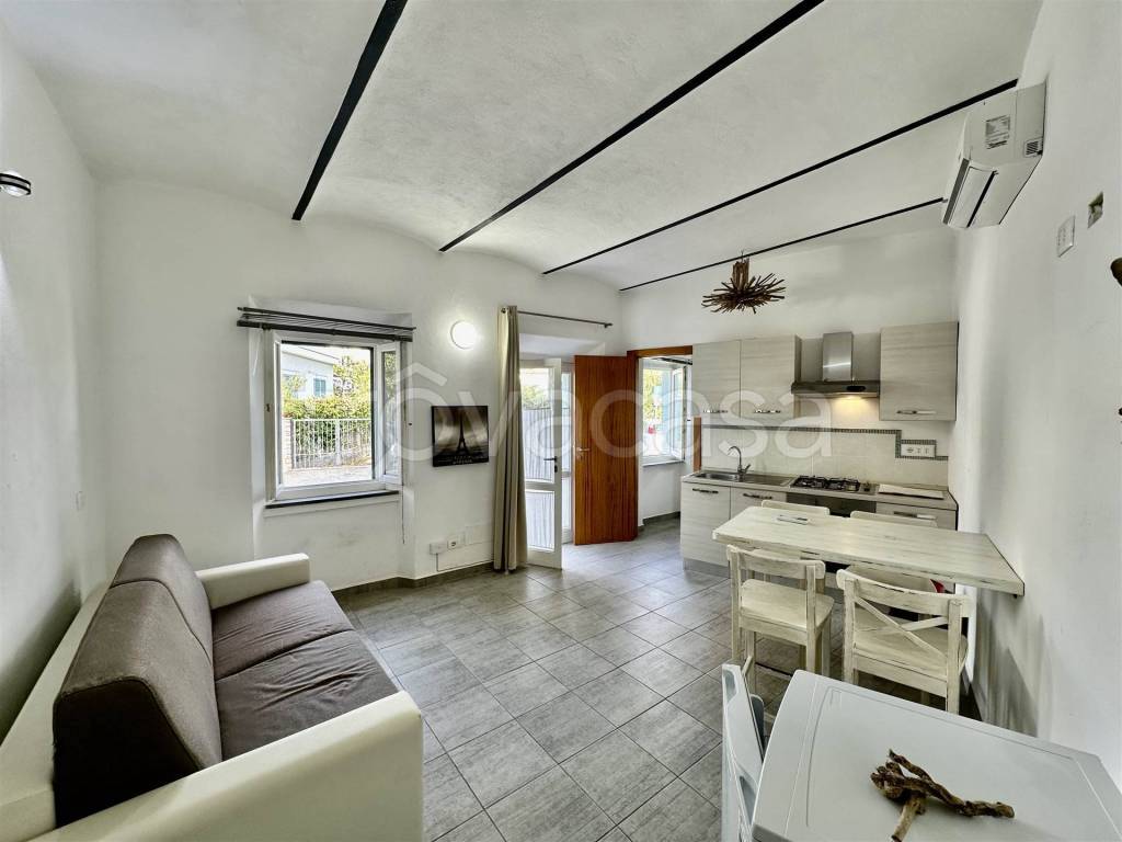 appartamento in vendita a Rio in zona Cavo