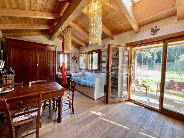 casa indipendente in vendita a Rio in zona Rio Marina