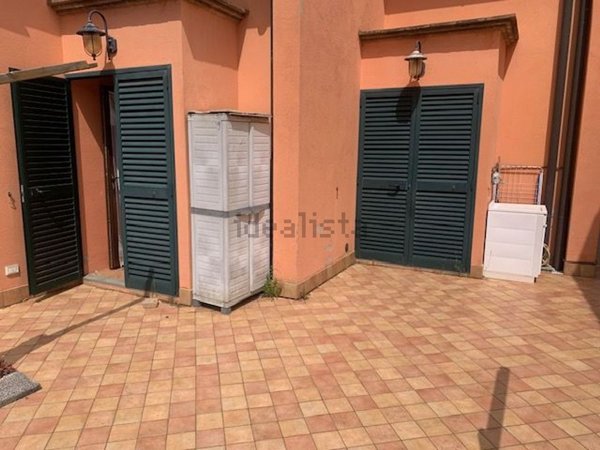 casa indipendente in vendita a Rio in zona Cavo