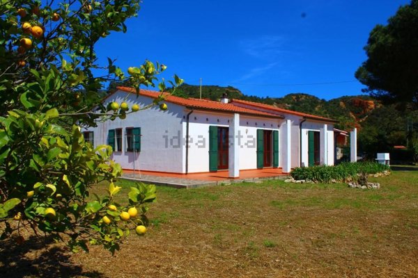 casa indipendente in vendita a Rio