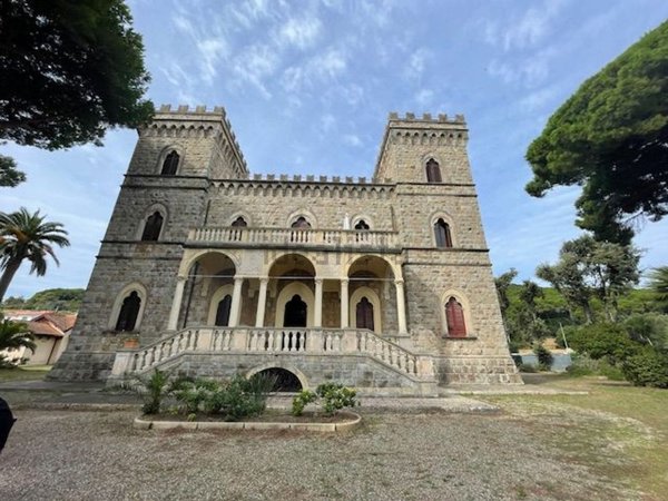 appartamento in vendita a Rio in zona Cavo