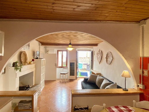 appartamento in vendita a Rio in zona Rio nell'Elba