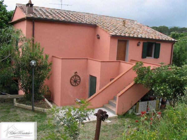 casa indipendente in vendita a Rio in zona Rio nell'Elba