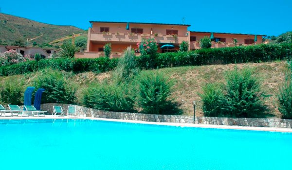 appartamento in vendita a Rio in zona Rio nell'Elba