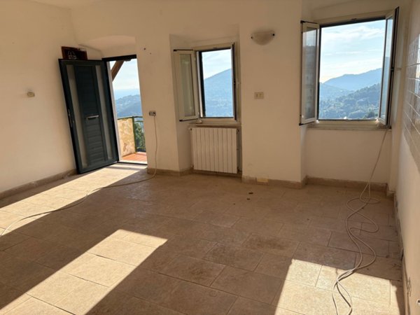 appartamento in vendita a Rio in zona Rio nell'Elba