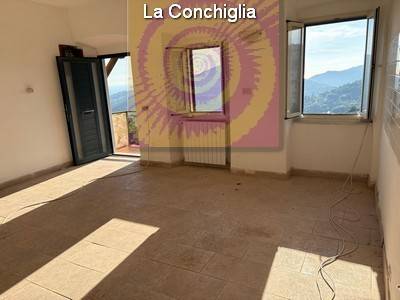 appartamento in vendita a Rio in zona Rio nell'Elba