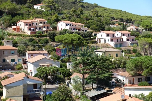 casa indipendente in vendita a Rio