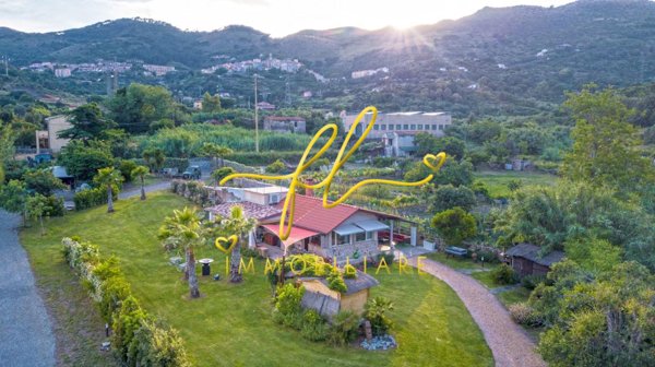 casa indipendente in vendita a Rio in zona Rio Marina