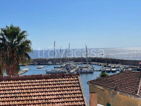 appartamento in vendita a Rio in zona Rio Marina