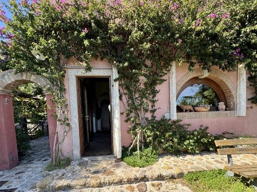casa indipendente in vendita a Rio in zona Rio nell'Elba