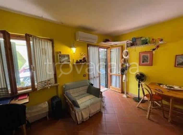 appartamento in vendita a Rio in zona Cavo