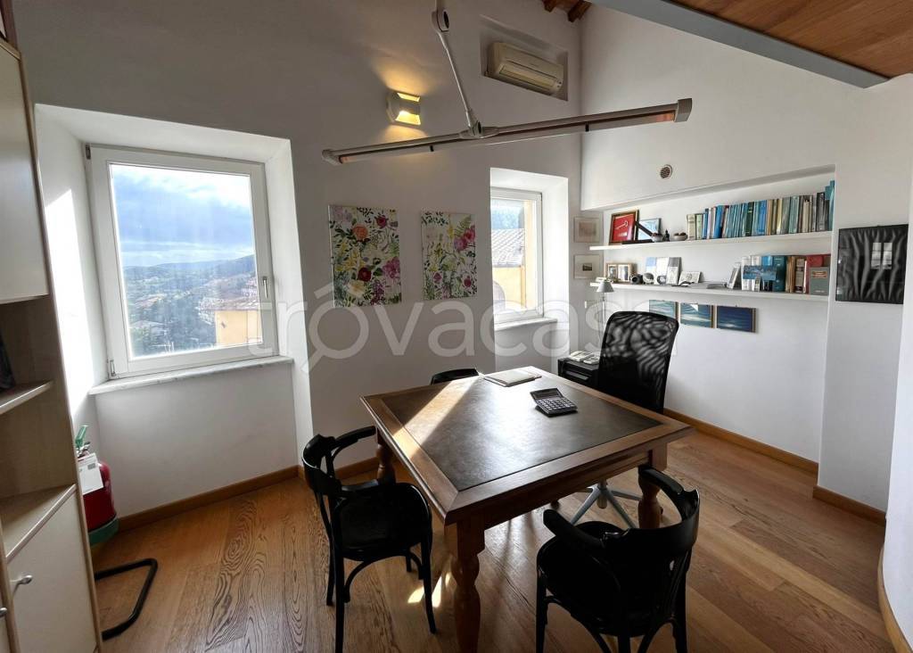 appartamento in vendita a Rio in zona Rio nell'Elba