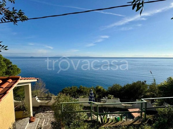 casa indipendente in vendita a Rio in zona Rio Marina