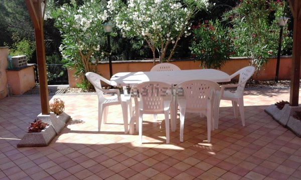 appartamento in vendita a Rio in zona Cavo