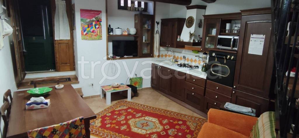 appartamento in vendita a Rio in zona Rio nell'Elba