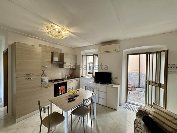 appartamento in vendita a Rio in zona Rio nell'Elba