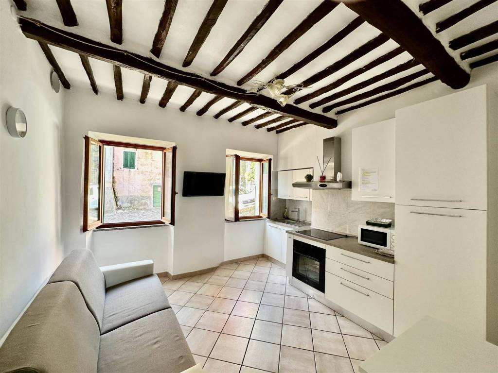 appartamento in vendita a Rio in zona Rio nell'Elba